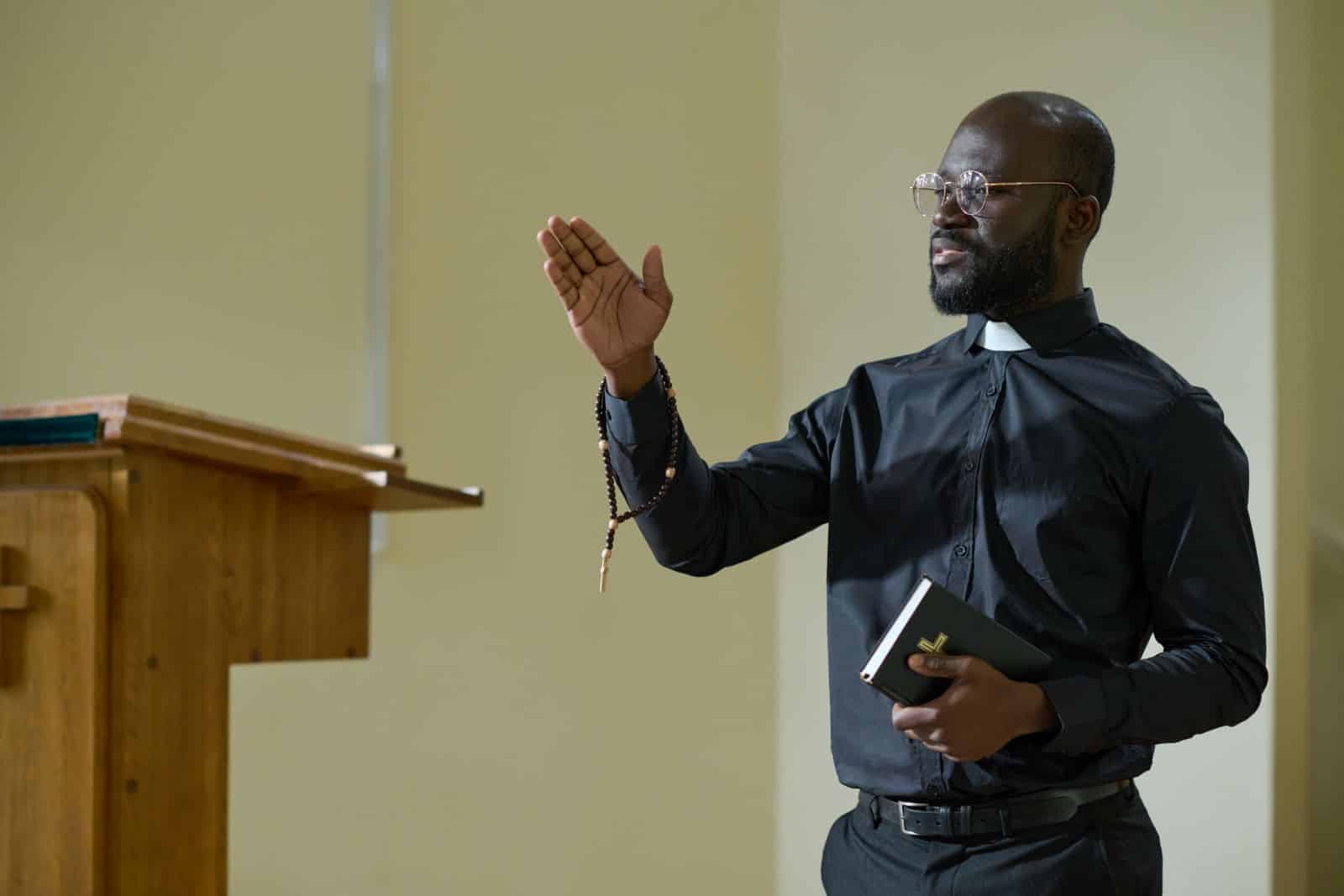 MAM689 – Ministering in the Prophetic